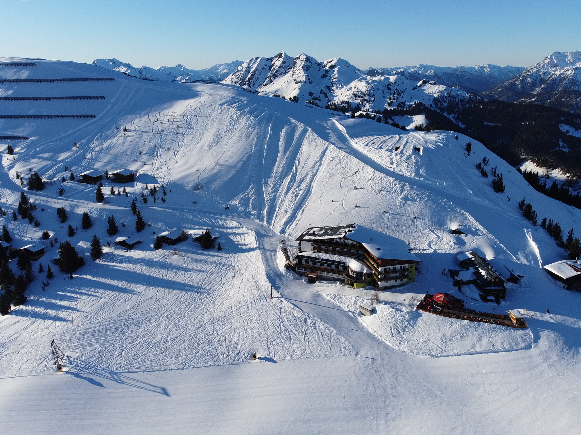 Die Seidlalm im Winter: Gemütliche Skihütte direkt an der Skipiste in Saalbach-Hinterglemm