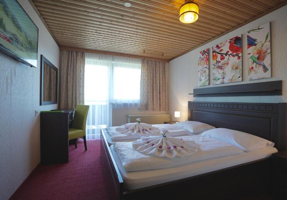 Zimmeransicht Doppelzimmer Standard mit Balkon Seidalm